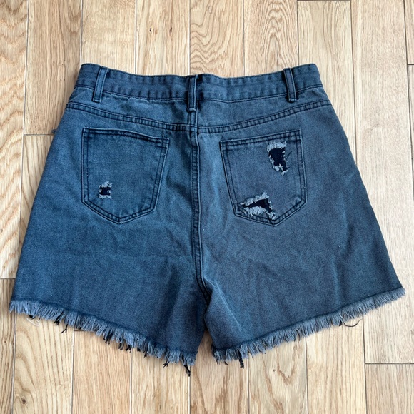 Distressed High Waisted Plus Size Denim Shorts - Picture 7 of 7